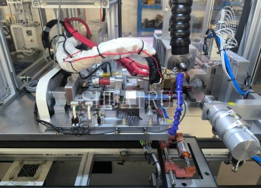 Machine de soudage au point automatique du rotor: le pionnier de l'efficacité du soudage au point du rotor moteur